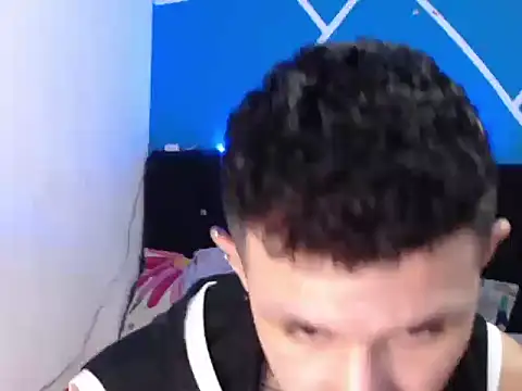 damiansexyboy69's cam snapshot