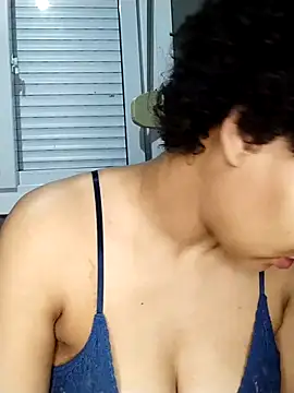 Su_Duarte_1's cam snapshot