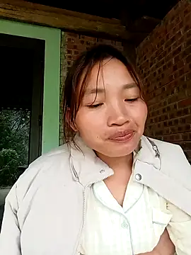 sowbibi's cam snapshot