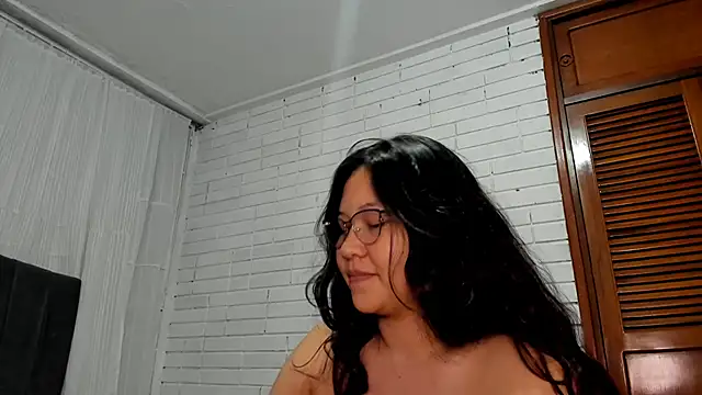 Naia_Stant's cam snapshot