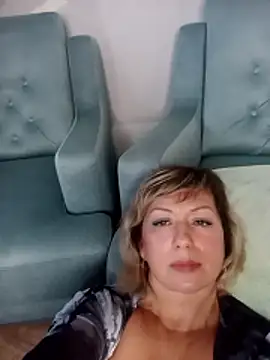 EmilyFanks's cam snapshot