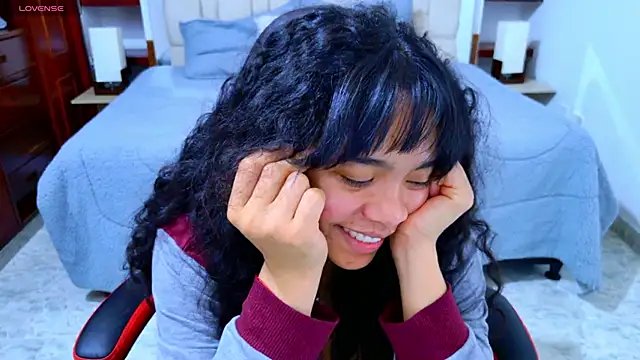 laureentt_'s cam snapshot