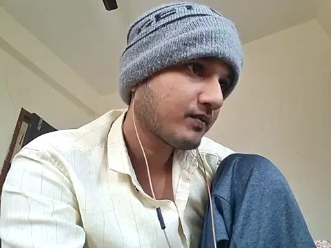 young-hairy-jon's cam snapshot