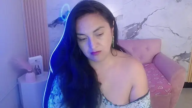 tamara_ch1's cam snapshot