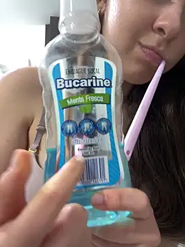 Valentina_ro live sex cam