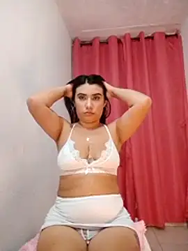 mila_roose_'s cam snapshot