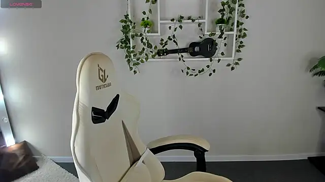 Al1ice_Moures's cam snapshot