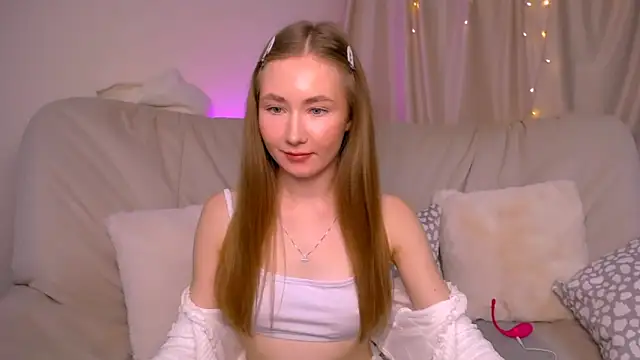 EllyColins's cam snapshot