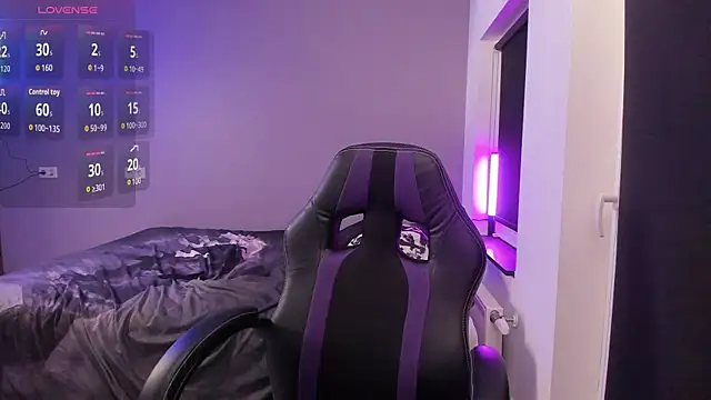 MiaRides19 live sex cam