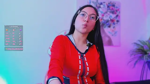 lucy_neil's cam snapshot