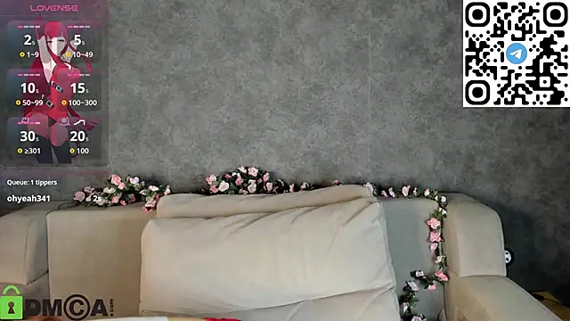 Nuura_Moore's cam snapshot