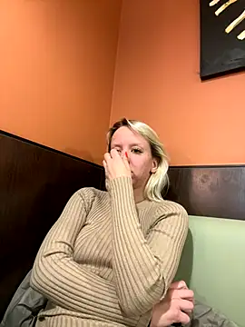 LikaCat's cam snapshot