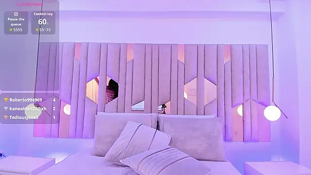 sofi_zaens's cam snapshot