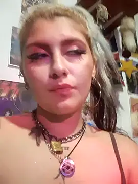 Hollywouldd's cam snapshot