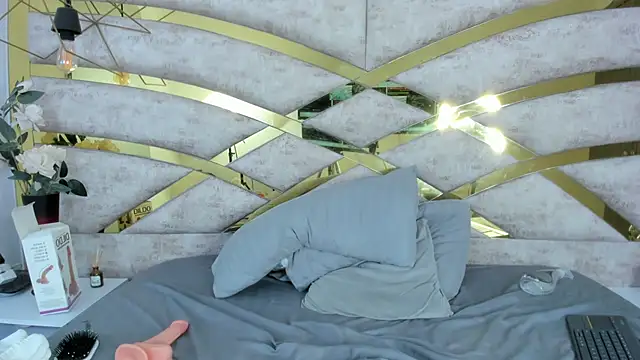 Ceeleste_Whiite's cam snapshot