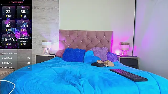 aliaandadara's cam snapshot