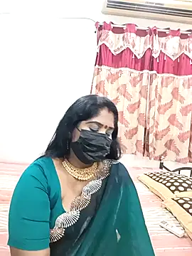 tamil-aunt's cam snapshot