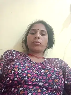 Veshali_Love143's cam snapshot