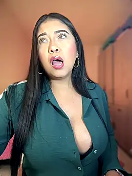 cami_ortiz__'s cam snapshot