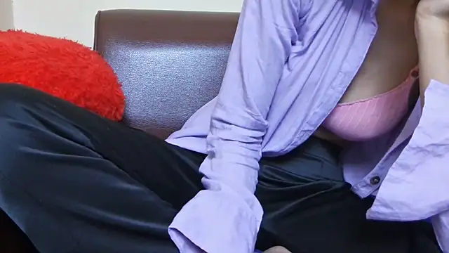 Sreya_'s cam snapshot