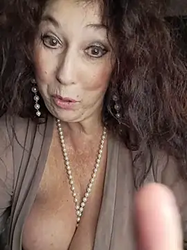 GypsyEsmeralda live sex cam