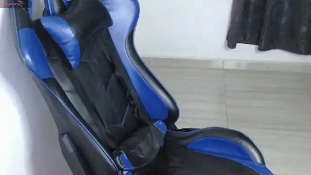 Alexita2121 live sex cam