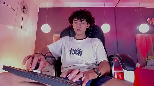 Helios_Obscuro's cam snapshot