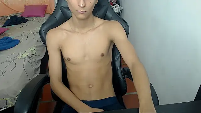 Alejandro_Cutee's cam snapshot