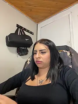 Hilary_pinkk's cam snapshot