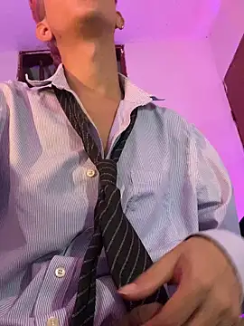 tylernova's cam snapshot