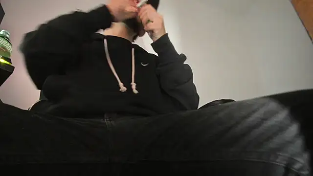 s_sven03's cam snapshot