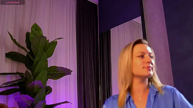 AnnastasiaMills's cam snapshot