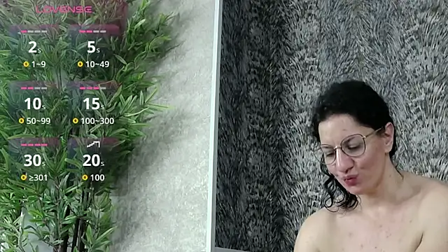 _LustyFantasy_'s cam snapshot