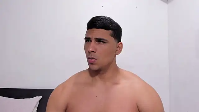 noah_belami's cam snapshot