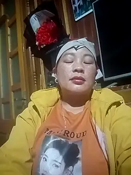 MinaYangon502's cam snapshot