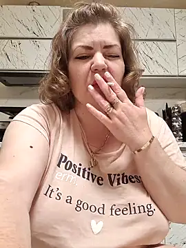 cindybbwsquirt's cam snapshot