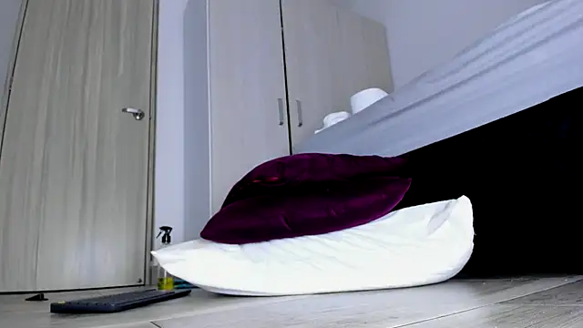 Skarleth69's cam snapshot