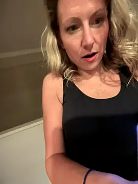 sophiasloane's cam snapshot