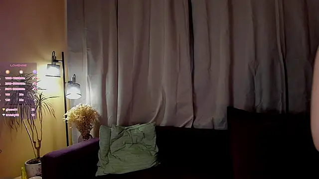 WildaBisom live sex cam