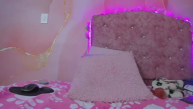 violet_taylor_ live sex cam