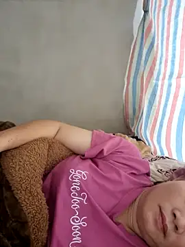 yoowwmr live sex cam