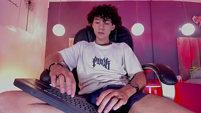 Helios_Obscuro's cam snapshot