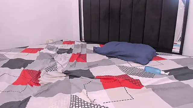 kattyandtom2 live sex cam