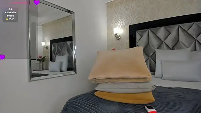 Layla_Mackenzie live sex cam