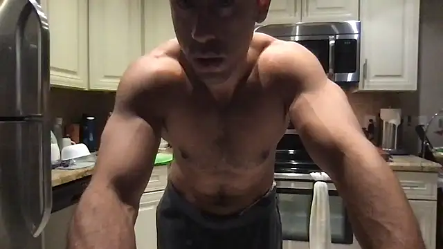 BigGuyMuscle's cam snapshot