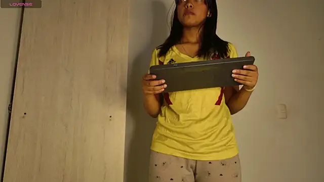 miamiller188's cam snapshot