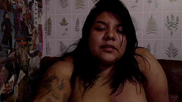 annoyedputa's cam snapshot