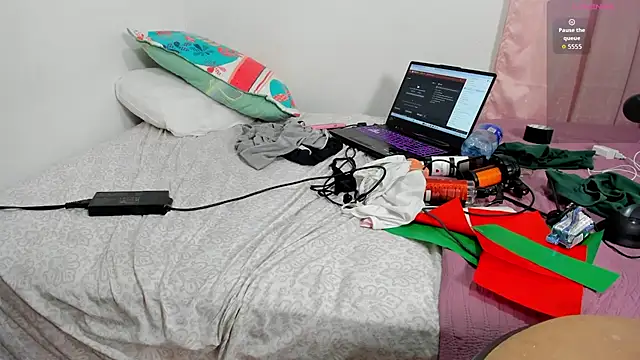 jazmin_oquendo's cam snapshot