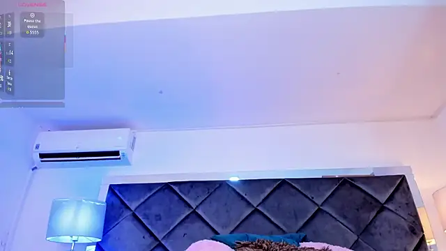 MadiisonGrey_'s cam snapshot