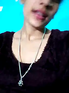 bold-couple live sex cam